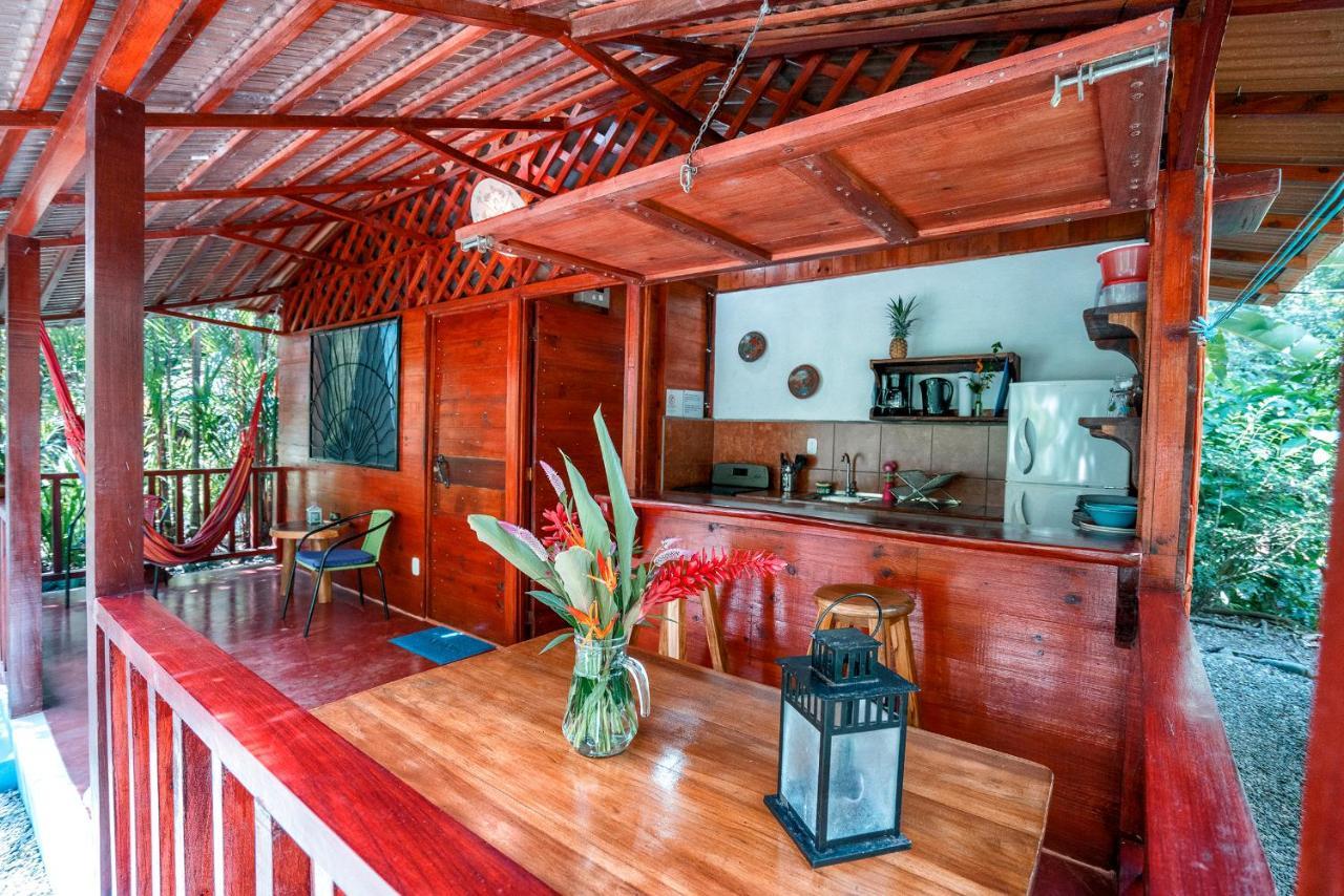 花卉简易别墅 Puerto Viejo de Talamanca 外观 照片
