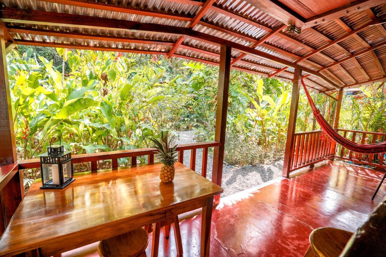 花卉简易别墅 Puerto Viejo de Talamanca 外观 照片