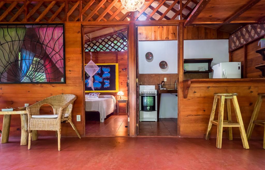 花卉简易别墅 Puerto Viejo de Talamanca 外观 照片